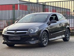 Schwarz Gebraucht 2009 Opel Astra GTC Innovation Limousine | 5.350 € (Fairer Preis)