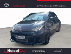 Schwarz Neu 2024 Toyota Yaris Limousine | 47.760 € (Guter Preis)