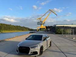 Grau Gebraucht 2020 Audi RS3 Competition Kleinwagen | 56.000 €