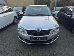 Silber Gebraucht 2011 Skoda Fabia Ambiente Limousine | 1.700 € (Superpreis)