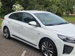 Weiß Gebraucht 2016 Hyundai Ioniq Premium Limousine | 10.999 € (Etwas zu teuer)