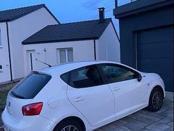 Weiß Gebraucht 2011 Seat Ibiza Style Limousine | 3.600 € (Fairer Preis)