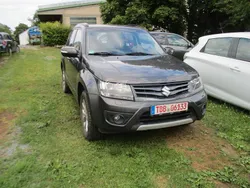 Grau Gebraucht 2015 Suzuki Grand Vitara SUV | 8.900 €