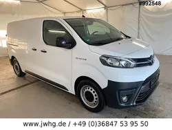 Weiß Gebraucht 2021 Toyota Proace Comfort Van | 22.490 € (Fairer Preis)