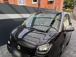 Schwarz Gebraucht 2016 Smart ForTwo Coupé Coupé | 11.400 €