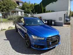 Blau Gebraucht 2017 Audi RS6 Kombi | 33.900 €