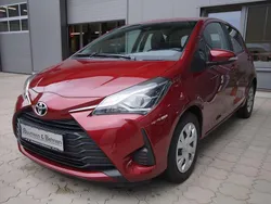 Tokiorotperleffekt Gebraucht 2019 Toyota Yaris Comfort Limousine | 11.990 € (Fairer Preis)