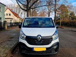 Weiß Gebraucht 2017 Renault Trafic Van / Kleinbus | 9.199 € (Superpreis)