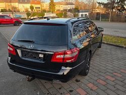 Schwarz Gebraucht 2010 Mercedes E220 Avantgarde Limousine | 6.500 € (Fairer Preis)