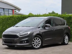 Grau Gebraucht 2016 Ford S-MAX ST-Line Van / Kleinbus | 16.869 € (Fairer Preis)