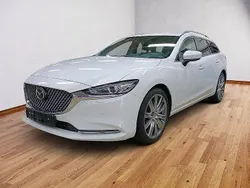 Rhodium white (metallic) Gebraucht 2024 Mazda 6 Takumi-Line Kombi | 28.990 € (Guter Preis)
