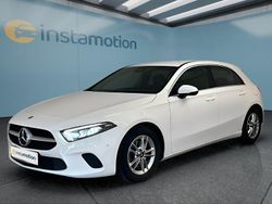 Weiß Gebraucht 2019 Mercedes A200 Limousine | 23.349 € (Etwas zu teuer)