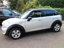 Crystal silver (metallic) Gebraucht 2016 Mini Cooper Countryman SUV | 15.900 € (Etwas zu teuer)