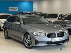 Skyscraper grau metallic Gebraucht 2022 BMW 530 Performance Kombi | 33.297 € (Guter Preis)