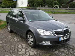 Grau Gebraucht 2013 Skoda Octavia Active Kombi | 4.750 € (Superpreis)