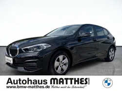 Schwarz Gebraucht 2023 BMW 118 Advantage Kleinwagen | 23.950 € (Fairer Preis)