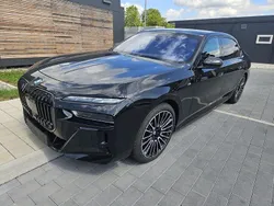 Schwarz black sapphire metallic metallic Gebraucht 2024 BMW 740 Shadowline Limousine | 116.900 €