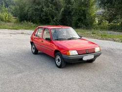 Rot Gebraucht 1987 Peugeot 205 Kleinwagen | 6.900 €