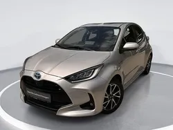 Silber Gebraucht 2020 Toyota Yaris Hybrid Club Kleinwagen | 16.900 € (Guter Preis)