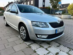 Grün Gebraucht 2015 Skoda Octavia Kombi | 7.650 € (Superpreis)