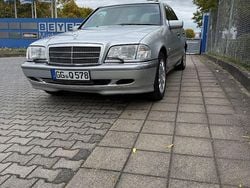 Silber Gebraucht 1999 Mercedes C220 Elegance Limousine | 5.900 € (Guter Preis)