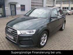 Grau Gebraucht 2017 Audi Q3 Sport SUV | 17.890 € (Fairer Preis)