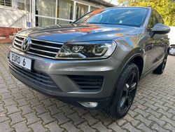 Grau Gebraucht 2015 VW Touareg SUV | 19.900 € (Guter Preis)