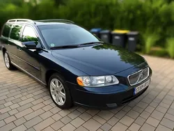 Schwarz Gebraucht 2007 Volvo V70 Momentum Kombi | 5.500 € (Teuer)