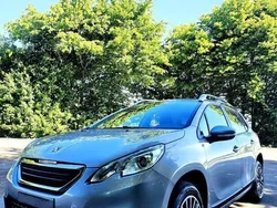 Grau Gebraucht 2016 Peugeot 2008 Allure SUV | 8.999 € (Guter Preis)