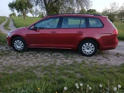 Rot Gebraucht 2015 VW Golf VII Comfortline Kombi | 11.100 € (Fairer Preis)