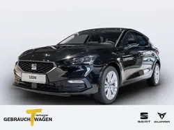 Mitternachtsschwarz Neu 2024 Seat Leon Style Limousine | 27.880 € (Guter Preis)