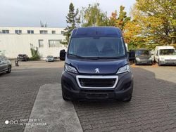 Blau Gebraucht 2022 Peugeot Boxer Premium Van | 21.990 € (Fairer Preis)