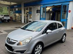 Silber Gebraucht 2009 Opel Corsa Kleinwagen | 1.600 € (Guter Preis)