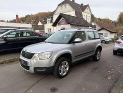 Brilliantsilber metallic Gebraucht 2011 Skoda Yeti Ambition SUV | 7.490 € (Teuer)
