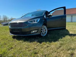 Grau Gebraucht 2017 Ford Grand C-Max Van / Kleinbus | 9.100 € (Fairer Preis)