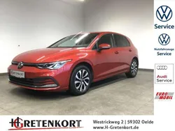 Kings red (rot) Gebraucht 2021 VW Golf VIII Active Limousine | 20.895 € (Fairer Preis)