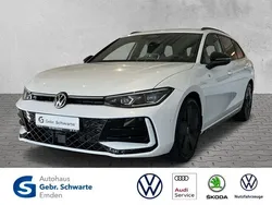 Weiß Gebraucht 2025 VW Passat R-line Kombi | 52.000 € (Teuer)
