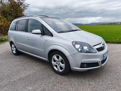 Silber Gebraucht 2006 Opel Zafira Cosmo Van / Kleinbus | 3.900 €