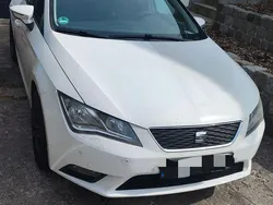 Weiß Gebraucht 2013 Seat Leon ST Style Kombi | 7.199 € (Etwas zu teuer)