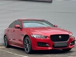 Rot Gebraucht 2016 Jaguar XE R-Sport Limousine | 16.990 € (Etwas zu teuer)
