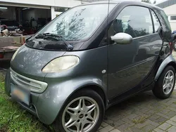 Grau Gebraucht 2002 Smart ForTwo Coupé Passion Kleinwagen | 1.200 €