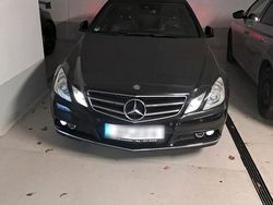 Schwarz Gebraucht 2011 Mercedes E250 Coupé | 11.000 € (Fairer Preis)