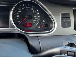 Grau Gebraucht 2008 Audi Q7 Ambiente SUV | 10.950 € (Superpreis)