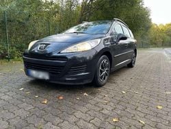 Schwarz Gebraucht 2011 Peugeot 207 Filou Kombi | 2.550 € (Fairer Preis)