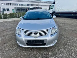 Silver metallic Gebraucht 2009 Toyota Avensis Kombi | 3.900 € (Guter Preis)