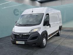 Weiß Gebraucht 2024 Opel Movano Van | 30.399 € (Etwas zu teuer)