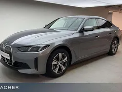 Skyscraper grau metallic Gebraucht 2025 BMW i4 Limousine | 45.990 € (Guter Preis)