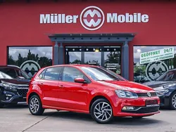 Flash rot Gebraucht 2017 VW Polo Sound Limousine | 10.900 € (Etwas zu teuer)