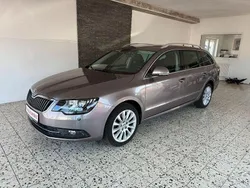 Violett Gebraucht 2014 Skoda Superb Exclusive Kombi | 10.500 € (Fairer Preis)