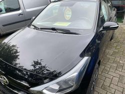 Schwarz Gebraucht 2017 Hyundai i20 Classic Kleinwagen | 8.900 € (Fairer Preis)